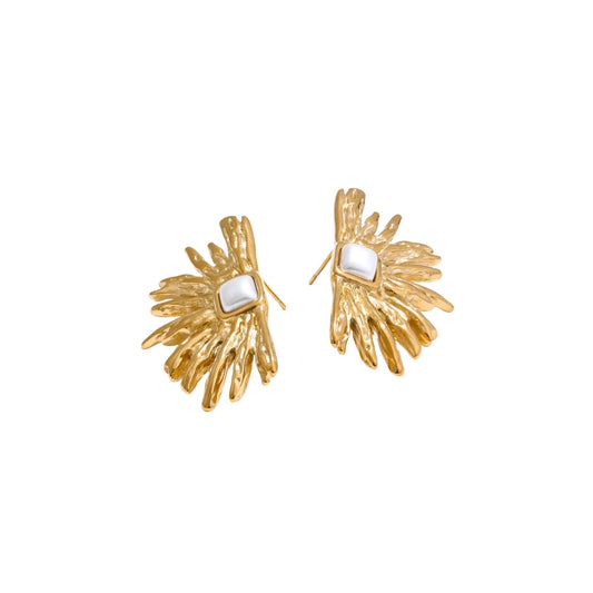 Gold sun pearl earrings